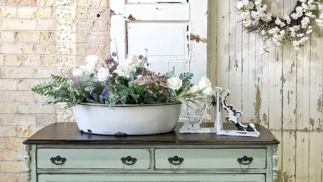 old-fashioned-milk-paint-casein